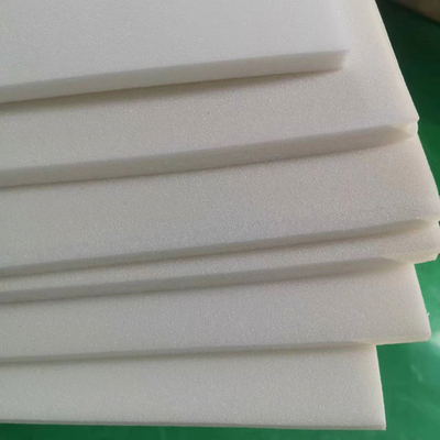 Inoac CR C-4310 Blanco espuma de neopreno tipo vesícula simple Densidad 0,22 ± 0,03 g/cm3